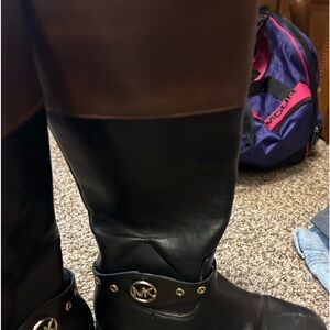 Mk black in brown tall boots sz 3.5